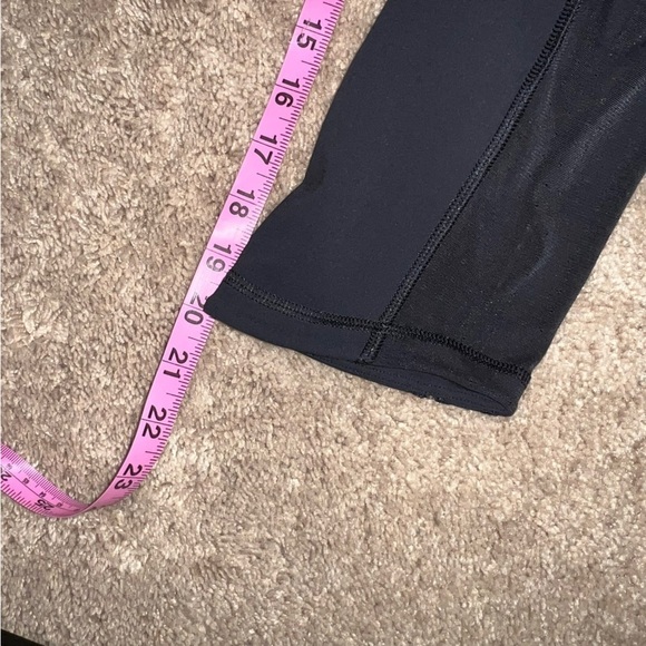 Lululemon Black High Waisted Cropped Running Training Pants Size 6 - Picture 11 of 16